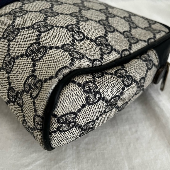 Gucci Web Stripe Cosmetic Pouch Blue Unbrand Strap D-rings Vintage 1970s-1984 - Picture 9 of 17